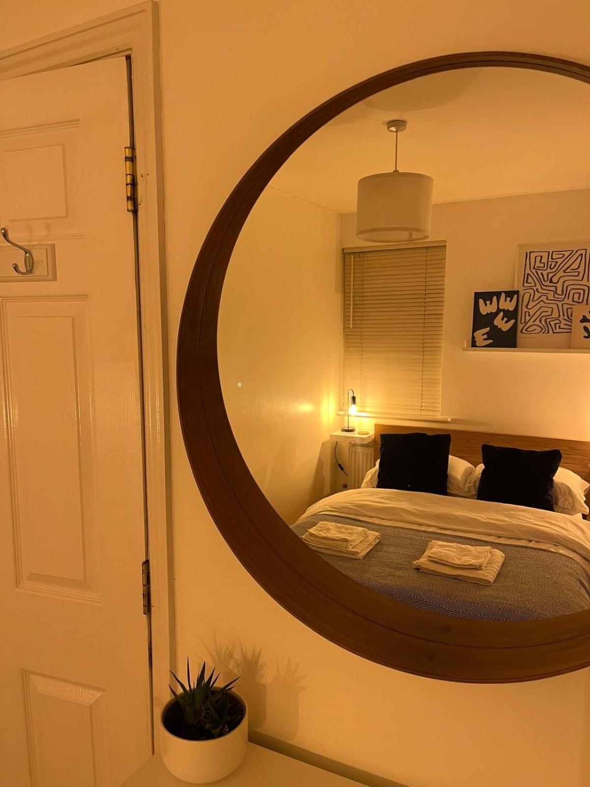 Homely 2 Story Cathedral City Apartment Durham Esterno foto