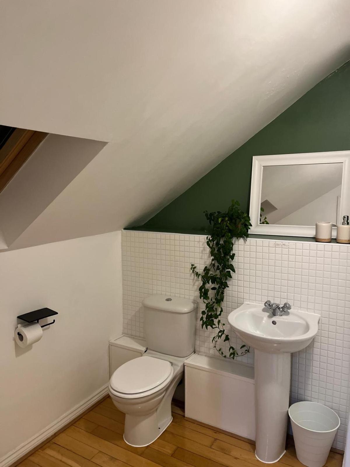 Homely 2 Story Cathedral City Apartment Durham Esterno foto
